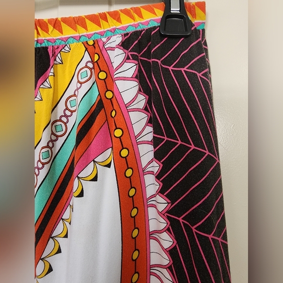 Flying Tomato maxi skirt. Size 2x (fits like 1X) - Picture 2 of 4